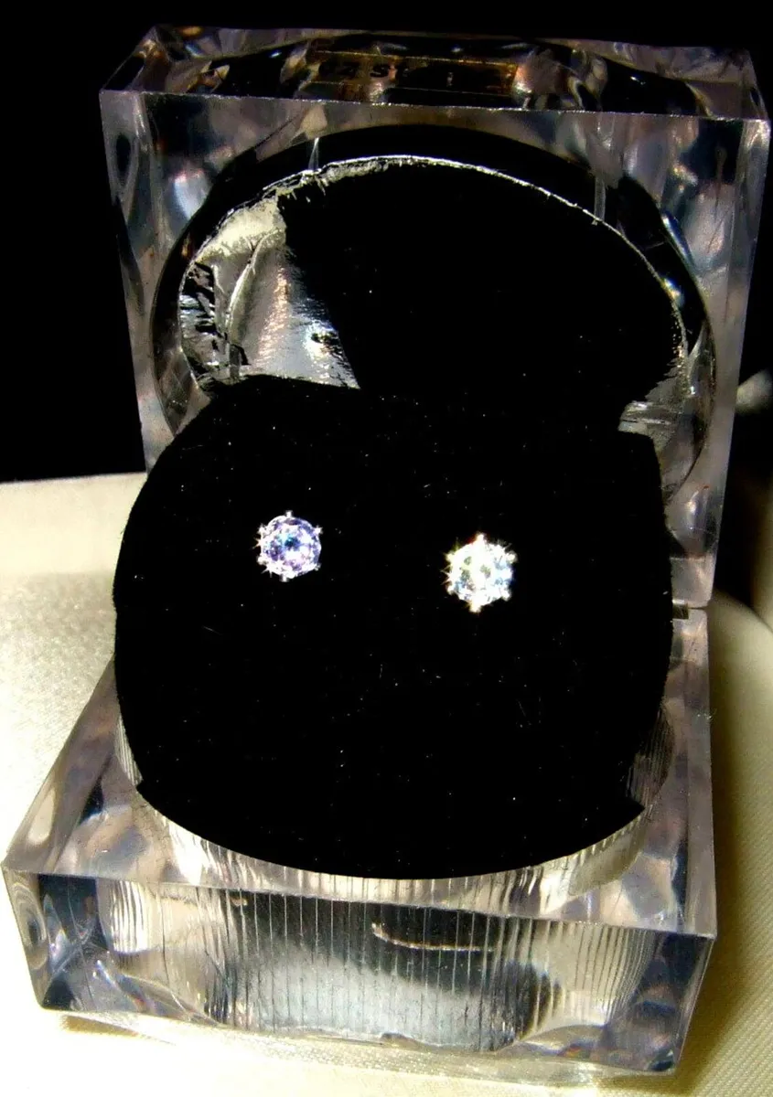 Vintage Silver Sapphire Solitaire Stud Earrings - Image 1