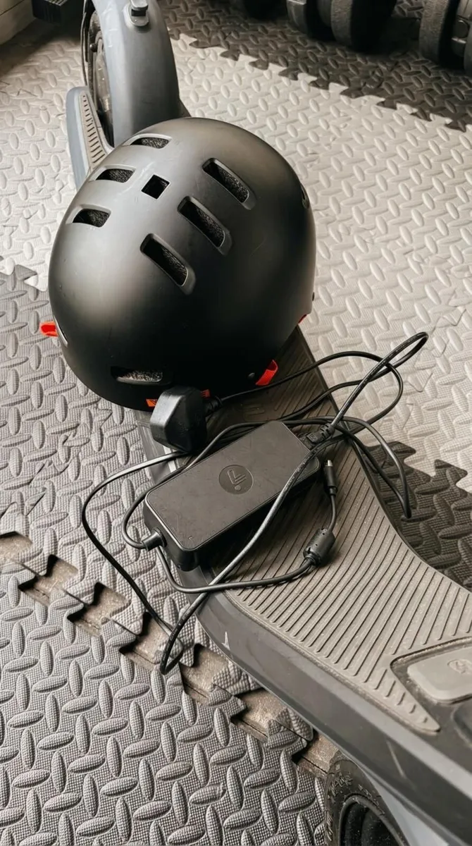 Segway Ninebot E2 Pro - Image 2