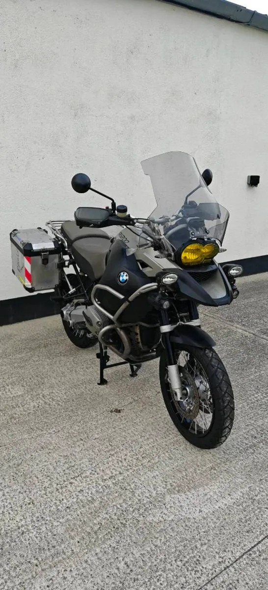 Motorbike - Image 4