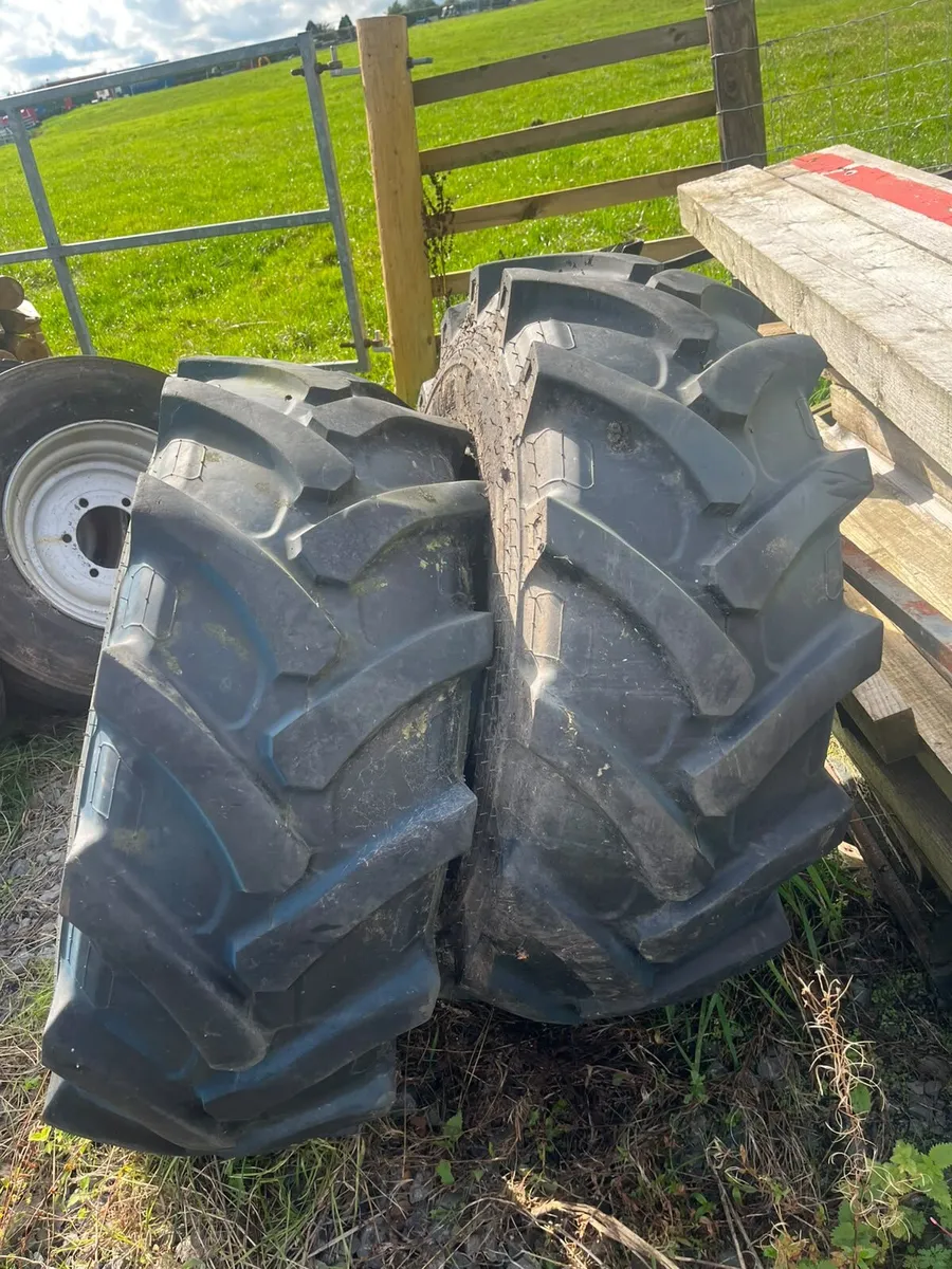 405 70 20,300 75 18 , 6&8 stud tankerwheels - Image 1
