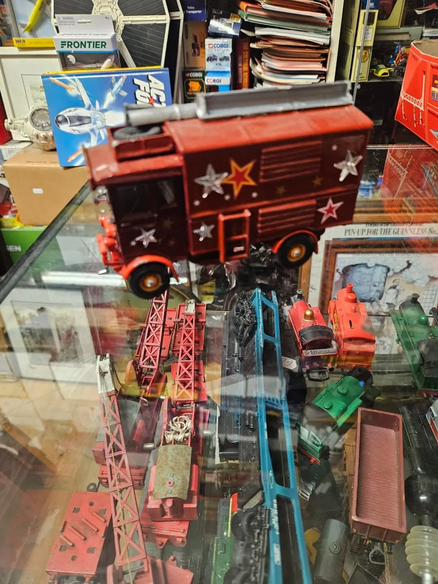 Corgi Circus Code3 Fair Ground Truck 1.50 - Image 1