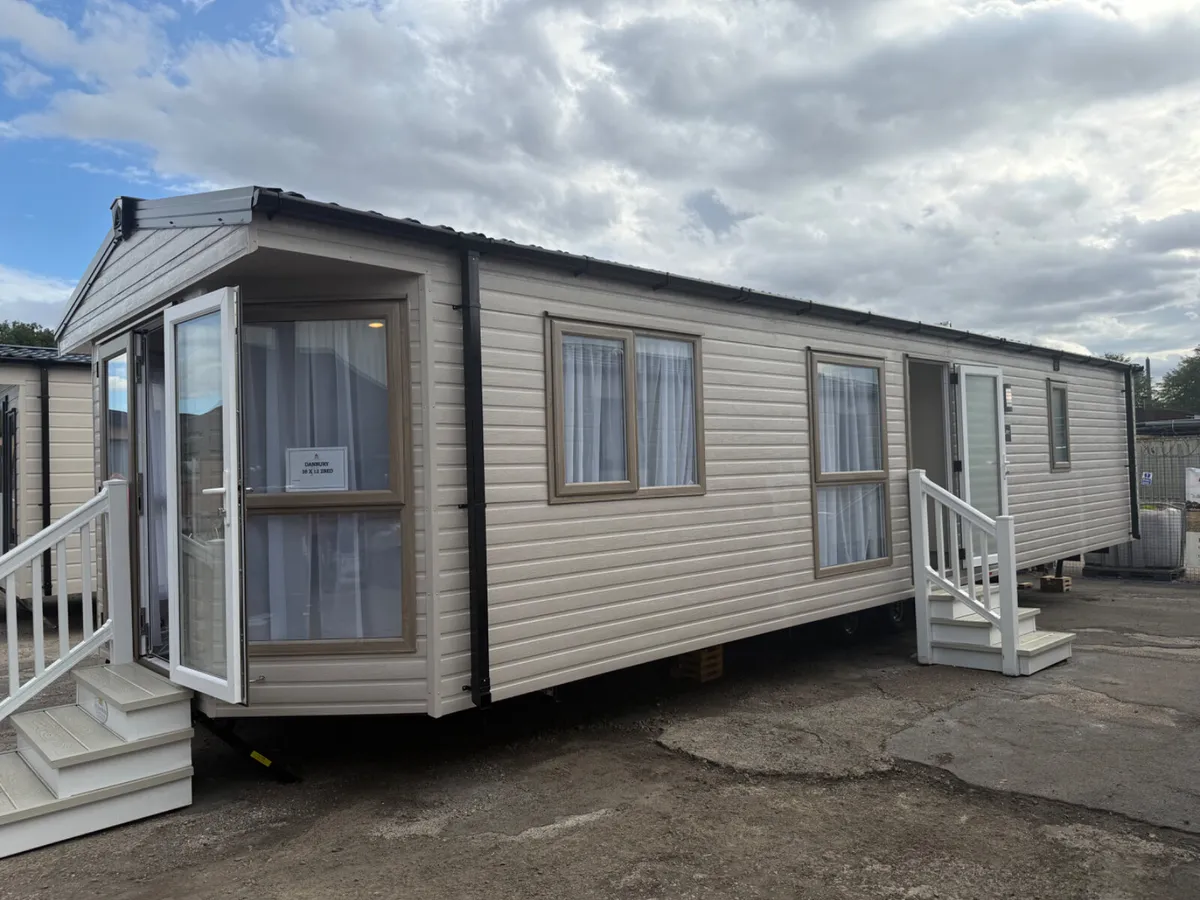 NEW DANBURY 2 BED 38FT x 12FT 6 BERTH MOBILE - Image 4