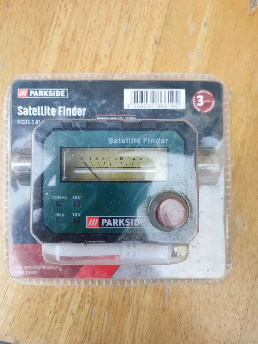Satellite finder
