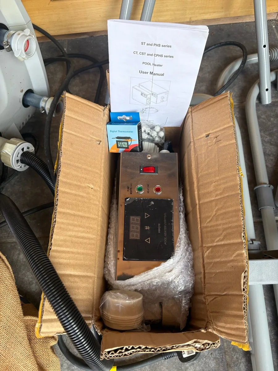 Hot tub pump and accessories - Image 4