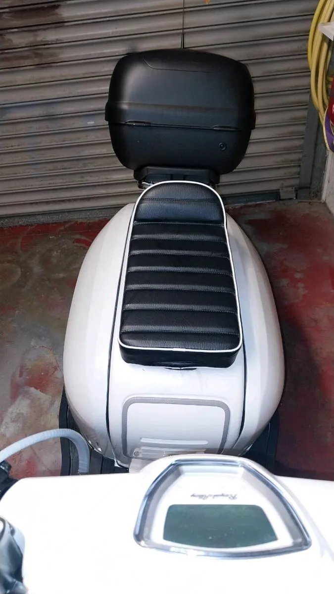 Royal Alloy GP 125 2023. Mint - Image 2