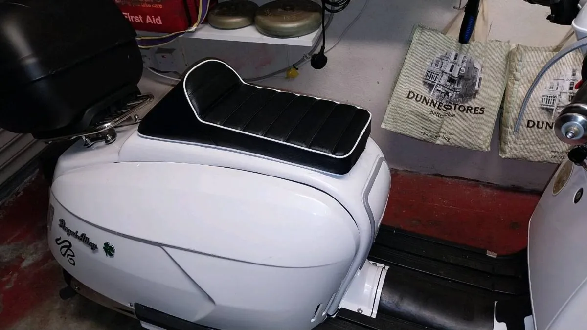 Royal Alloy GP 125 2023. Mint - Image 3