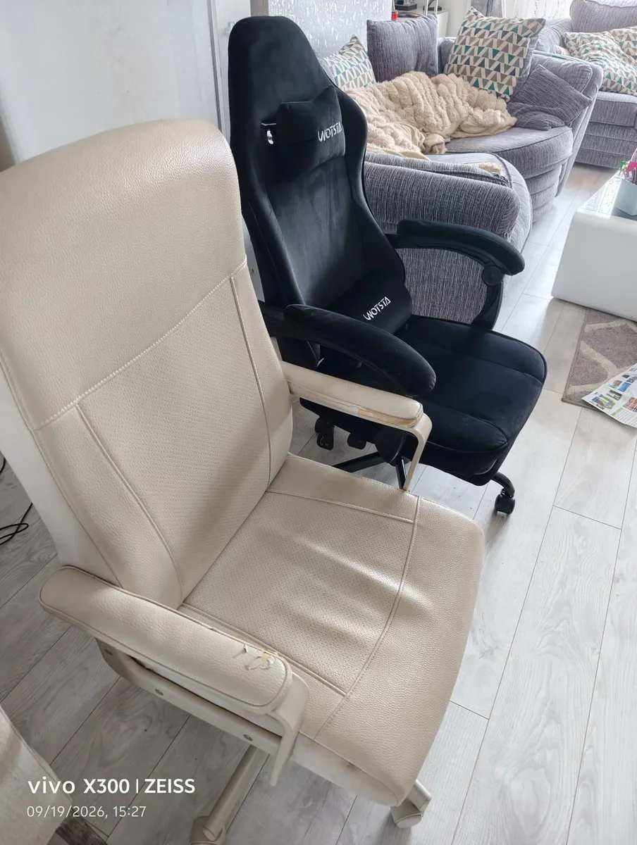Computer gaming chair - Image 2