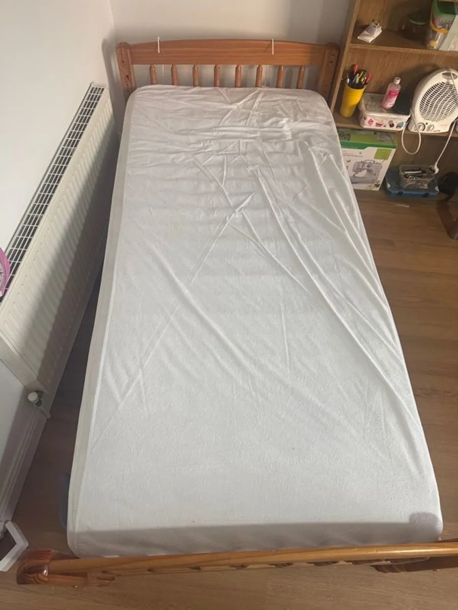 single bed with mattress - Image 2