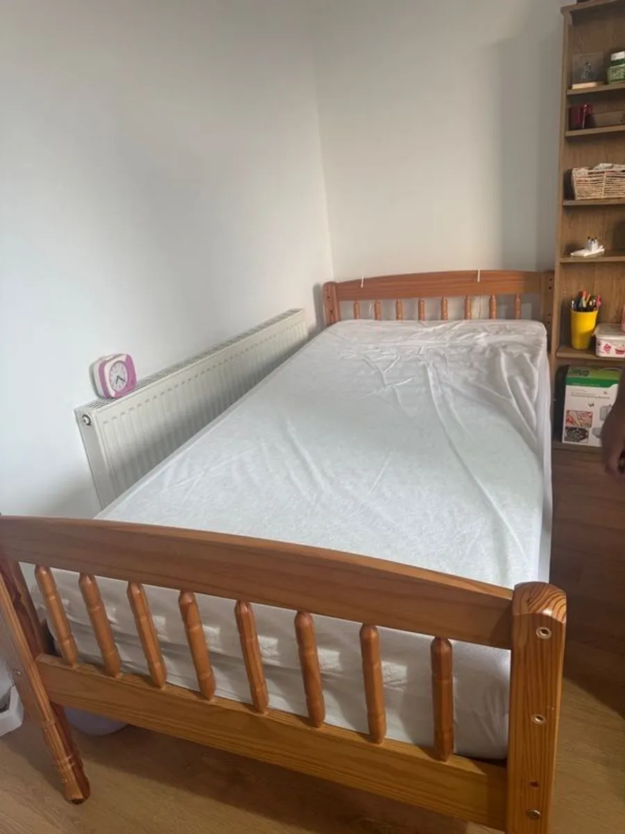 single bed with mattress - Image 3