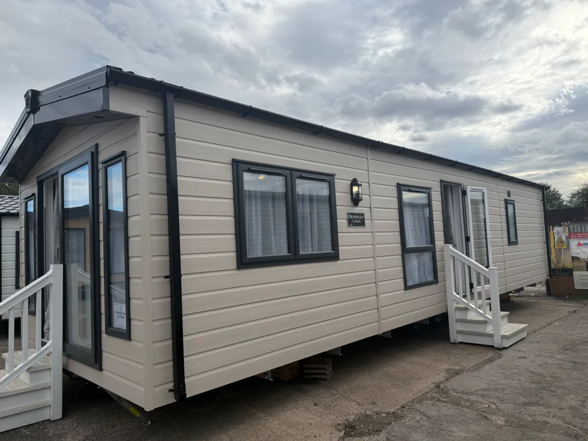 NEW BEVERLY 38FT X 12FT 2 BED MOBILE  HOME - Image 2