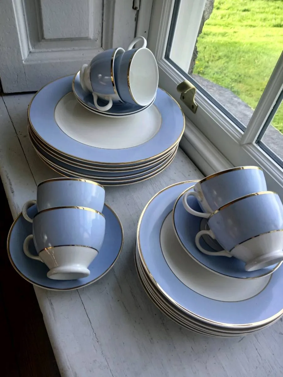 Royal Doulton Bruce Oldfield service - Image 1