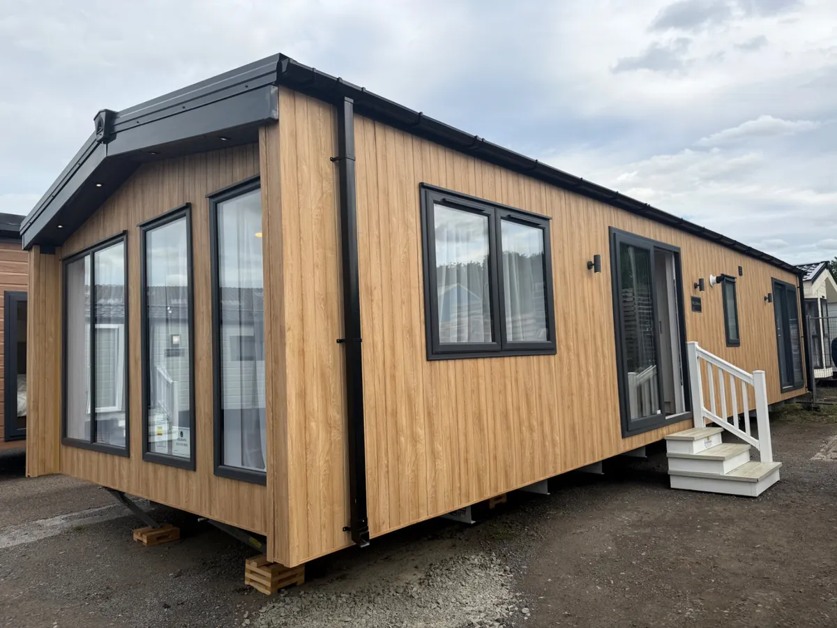 NEW BELGRAVIA 42FT x 14FT-6 2 BED H/SPEC MOBILE - Image 1