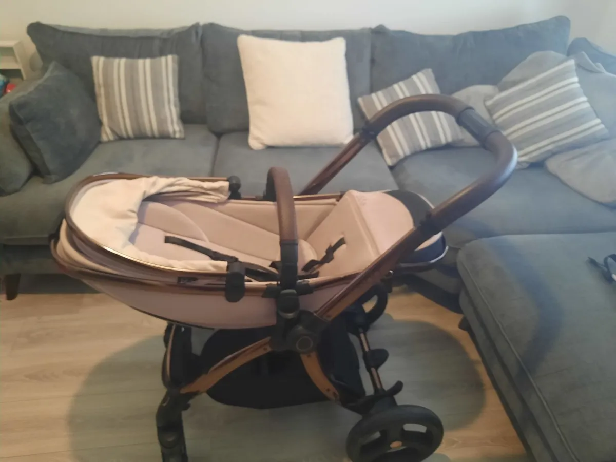 Egg 2 Stroller - Image 2