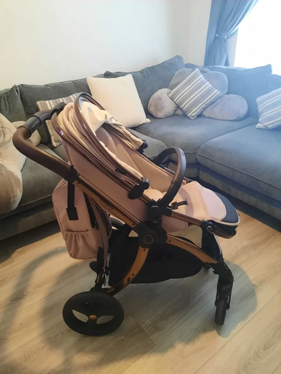 Egg 2 Stroller - Image 4