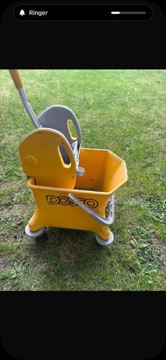 DOSCO professional mop bucket with wringer - Image 1