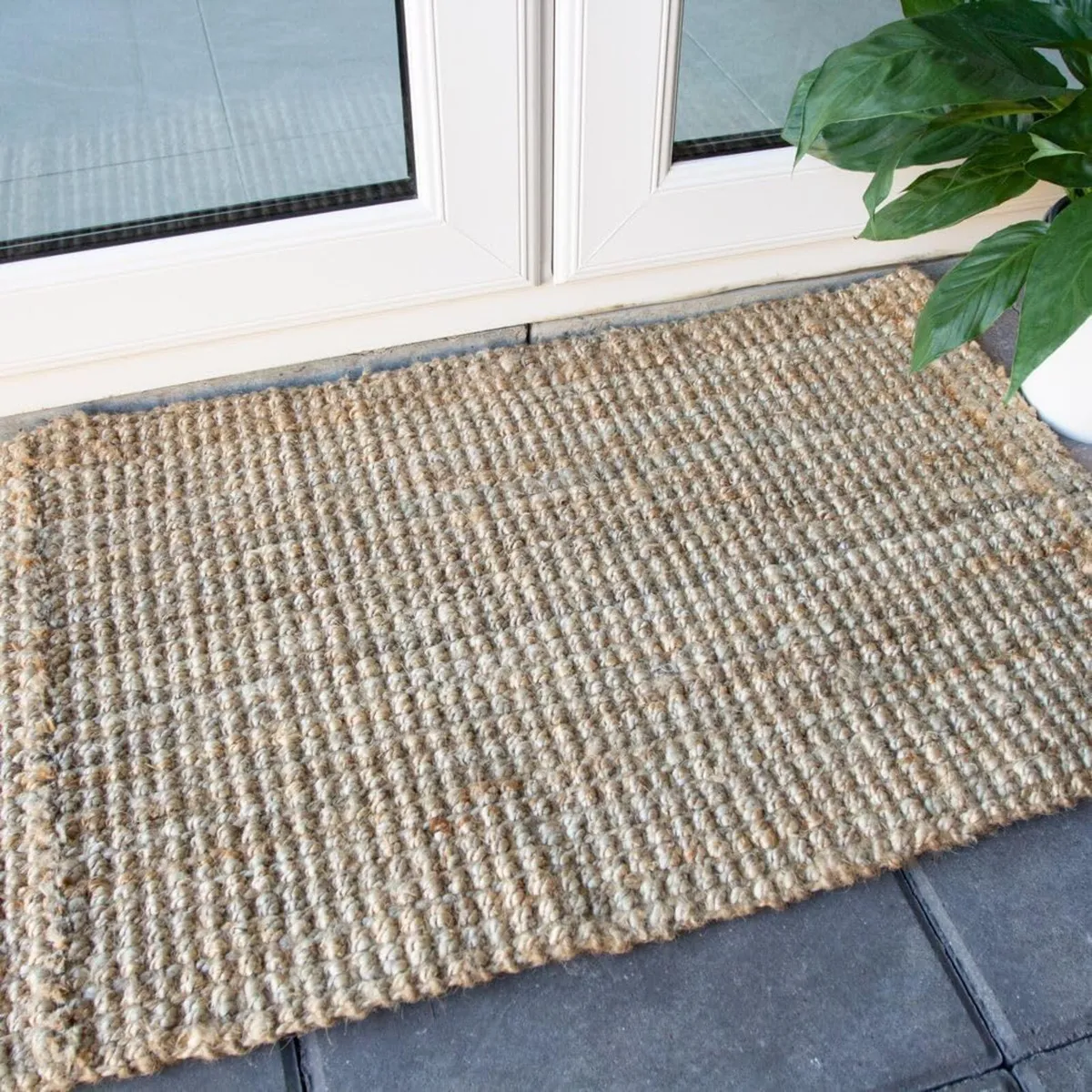 Durable Hardwearing Natural Boucle Jute Rug Dirt - Image 1