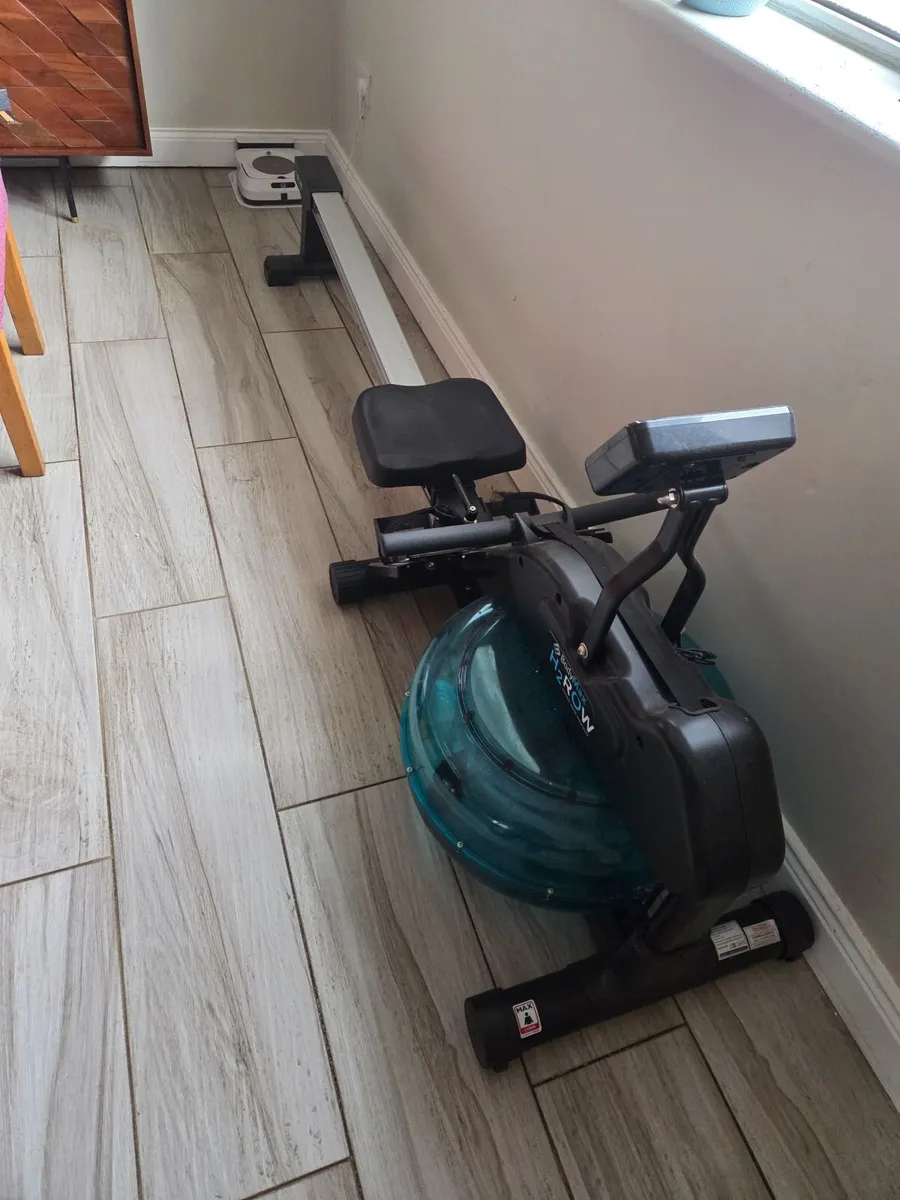 Water resistance rowing machine - Image 4
