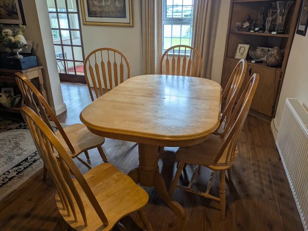 Kitchen Table and Chairs - Image 2