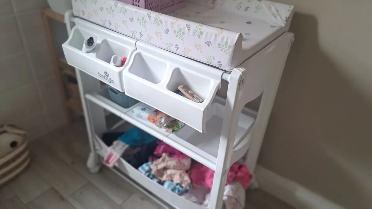 Baby changing table