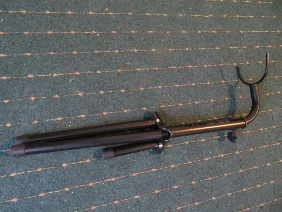 Guitar Stand (folding) - Image 4