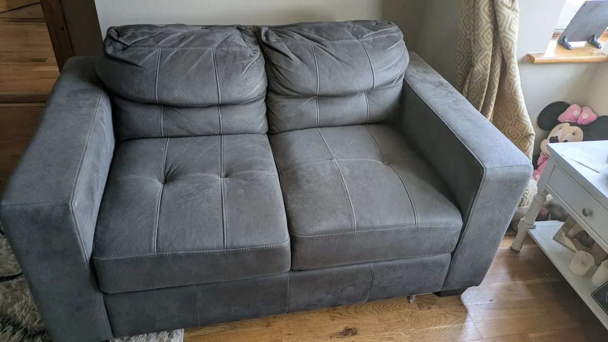 2 seater couch - Image 3