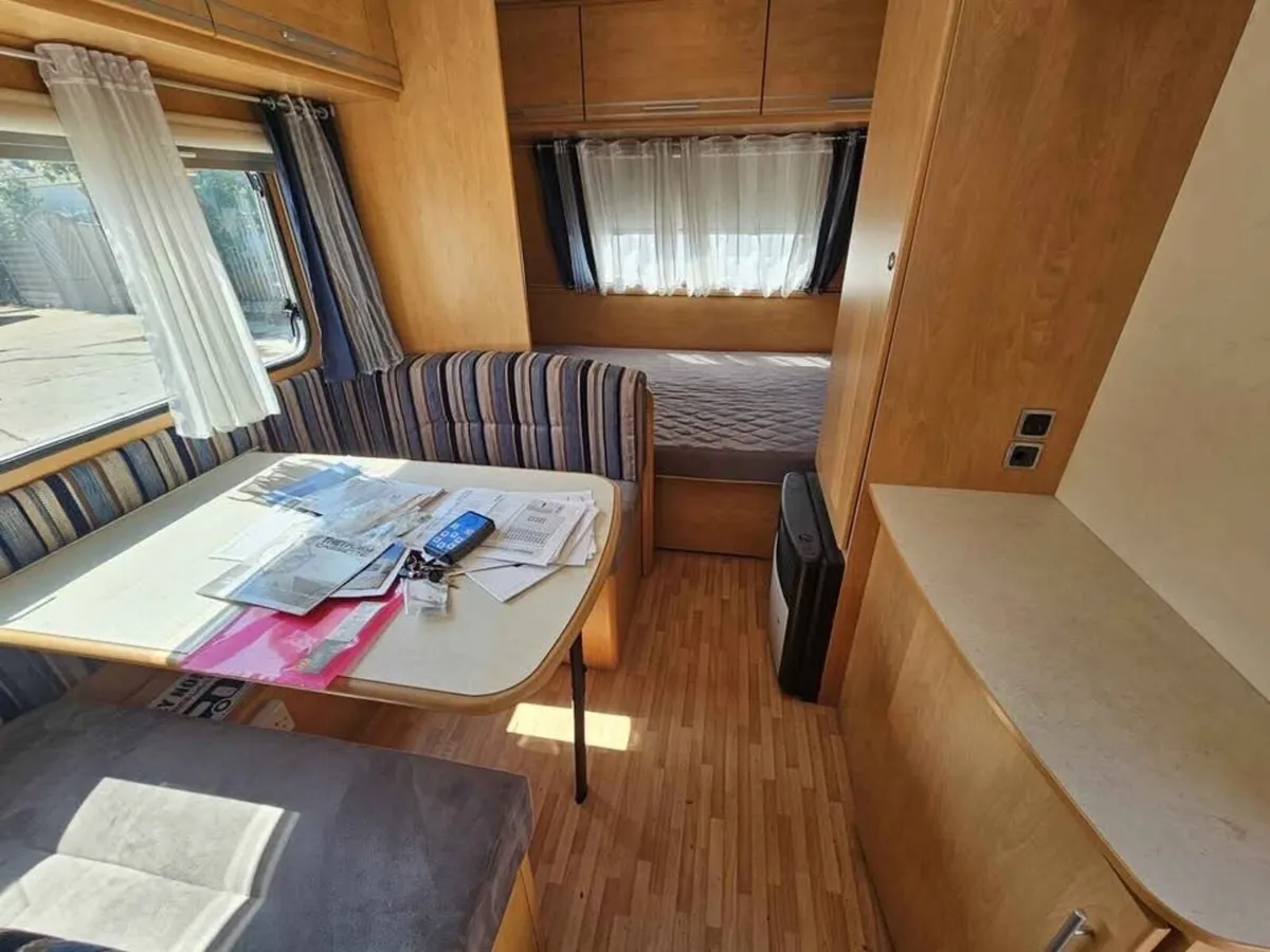 Caravan - Image 4