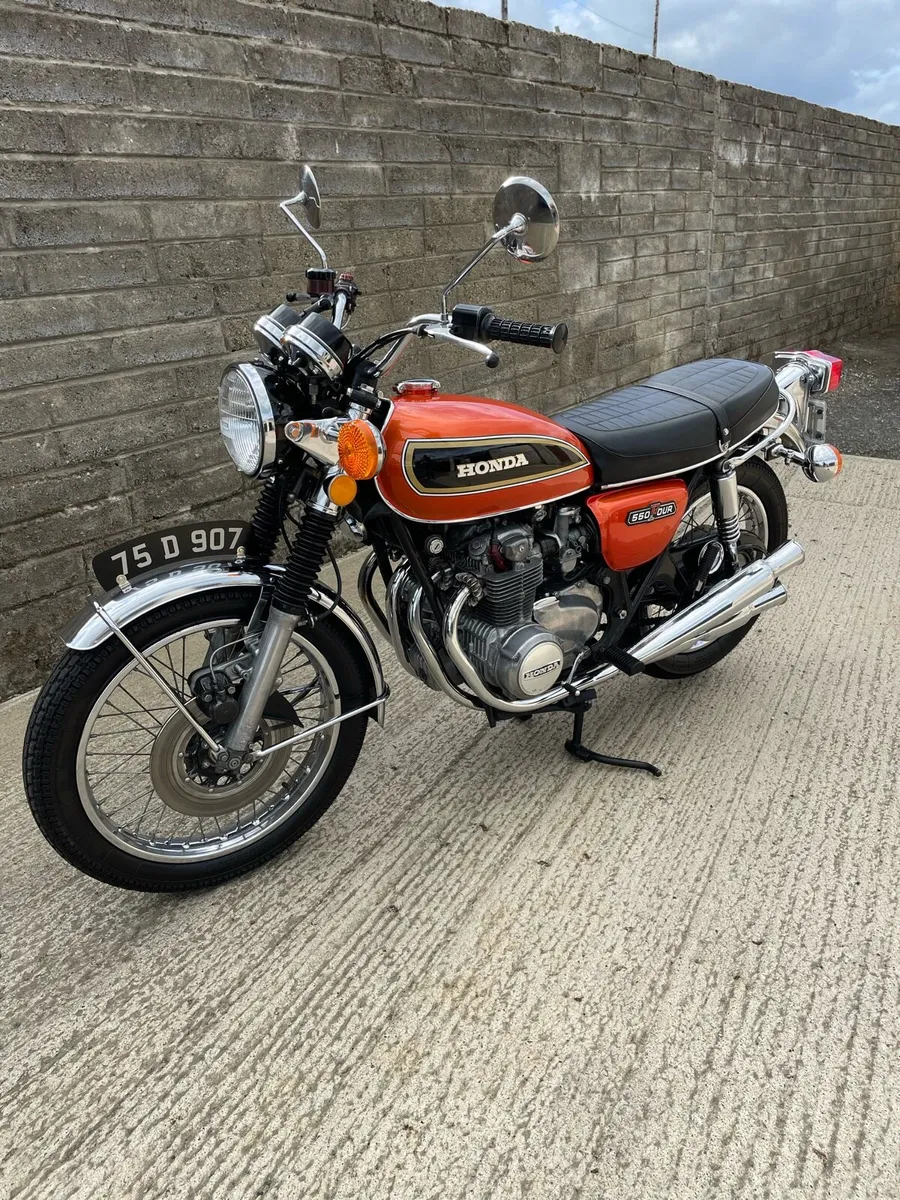 Honda CB550 four 1975 - Image 4