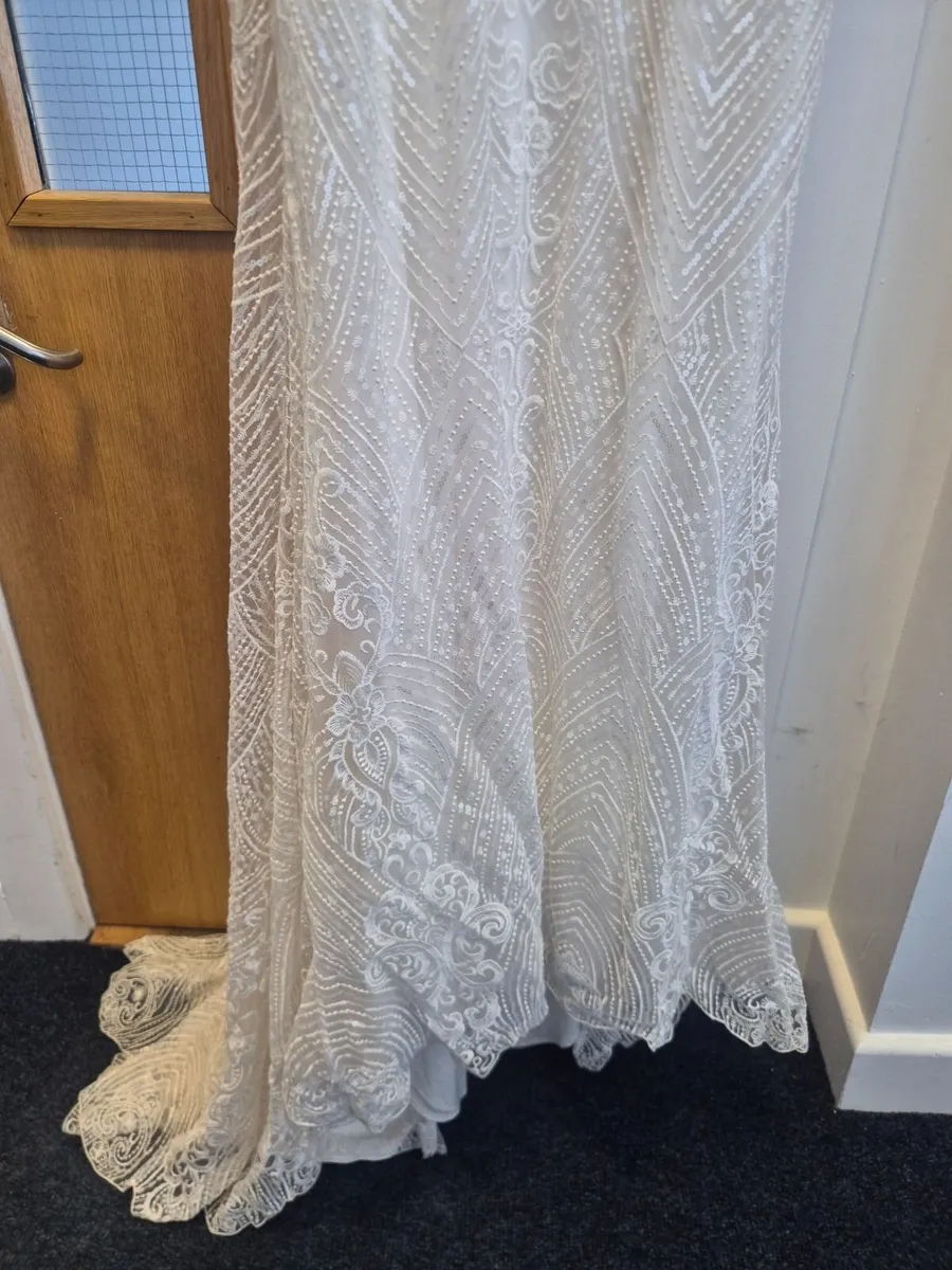 Wedding dress - Image 4