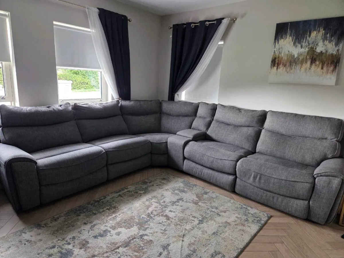 Reclining L shape couch - Image 3