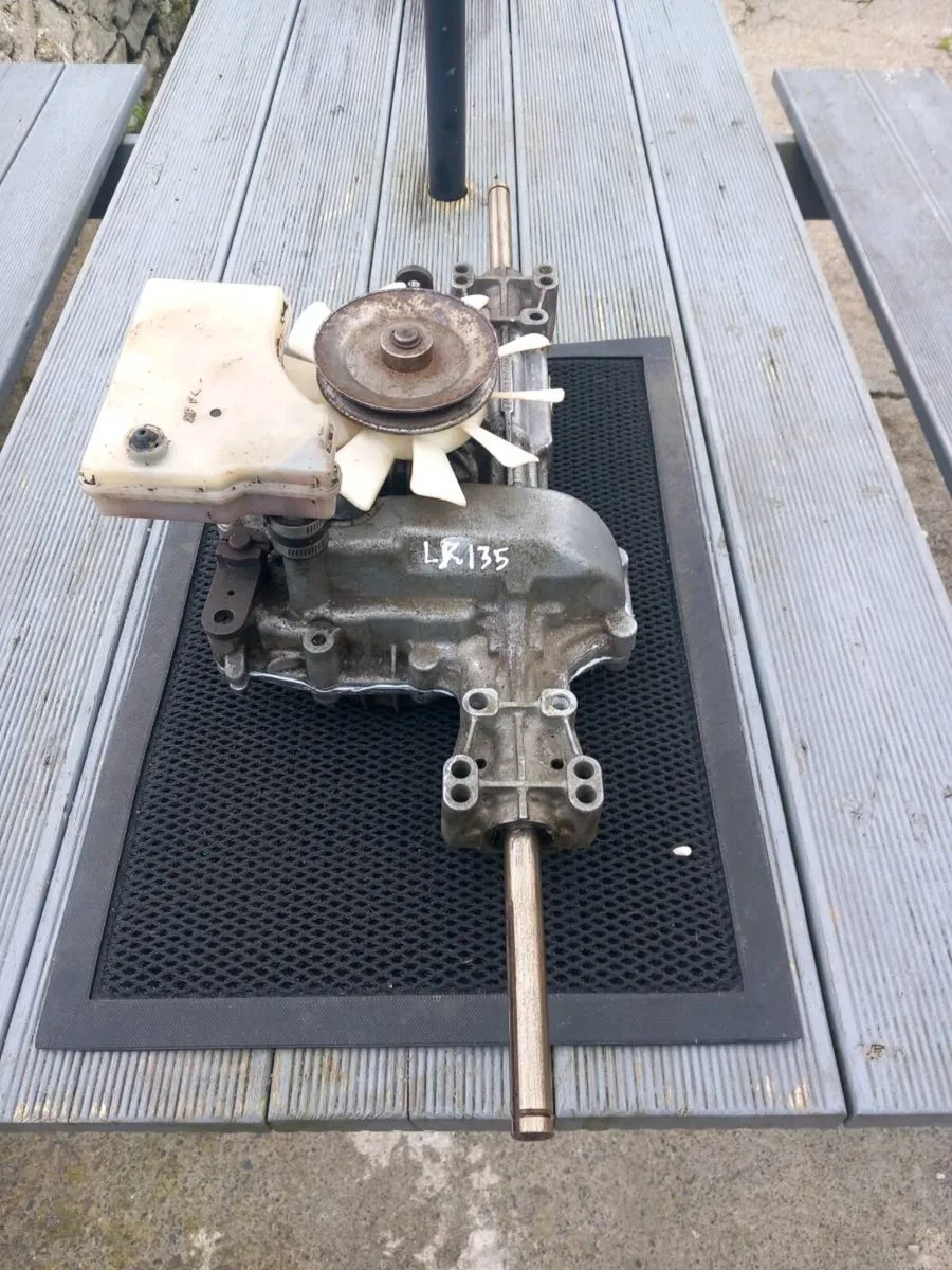 John deere LR135 hydrostatic transmission for sale - Image 4