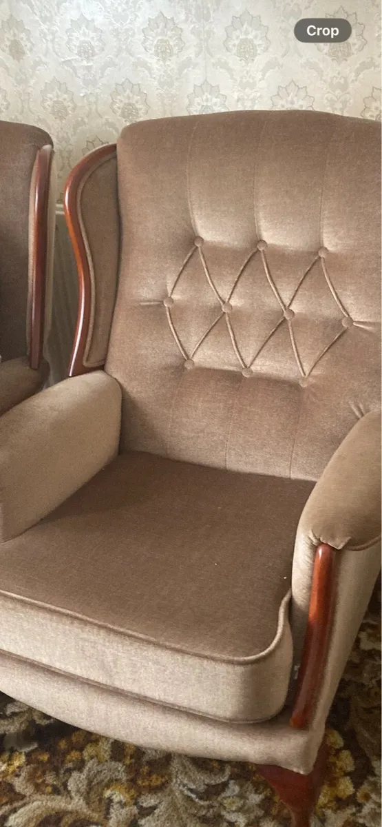Couch and 2 chairs - Image 1