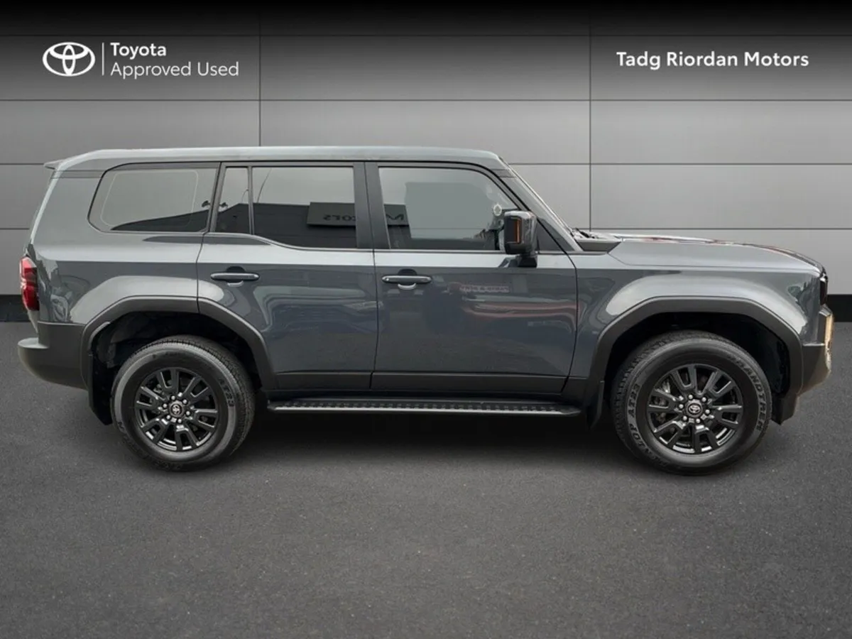 Toyota Land Cruiser Land Cruiser (N1) - Image 3