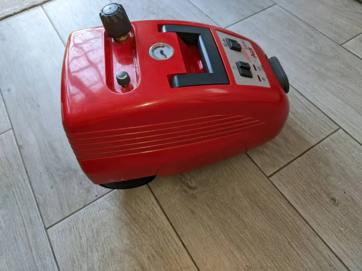Vaporetto 2400 Steam Cleaner - Image 2