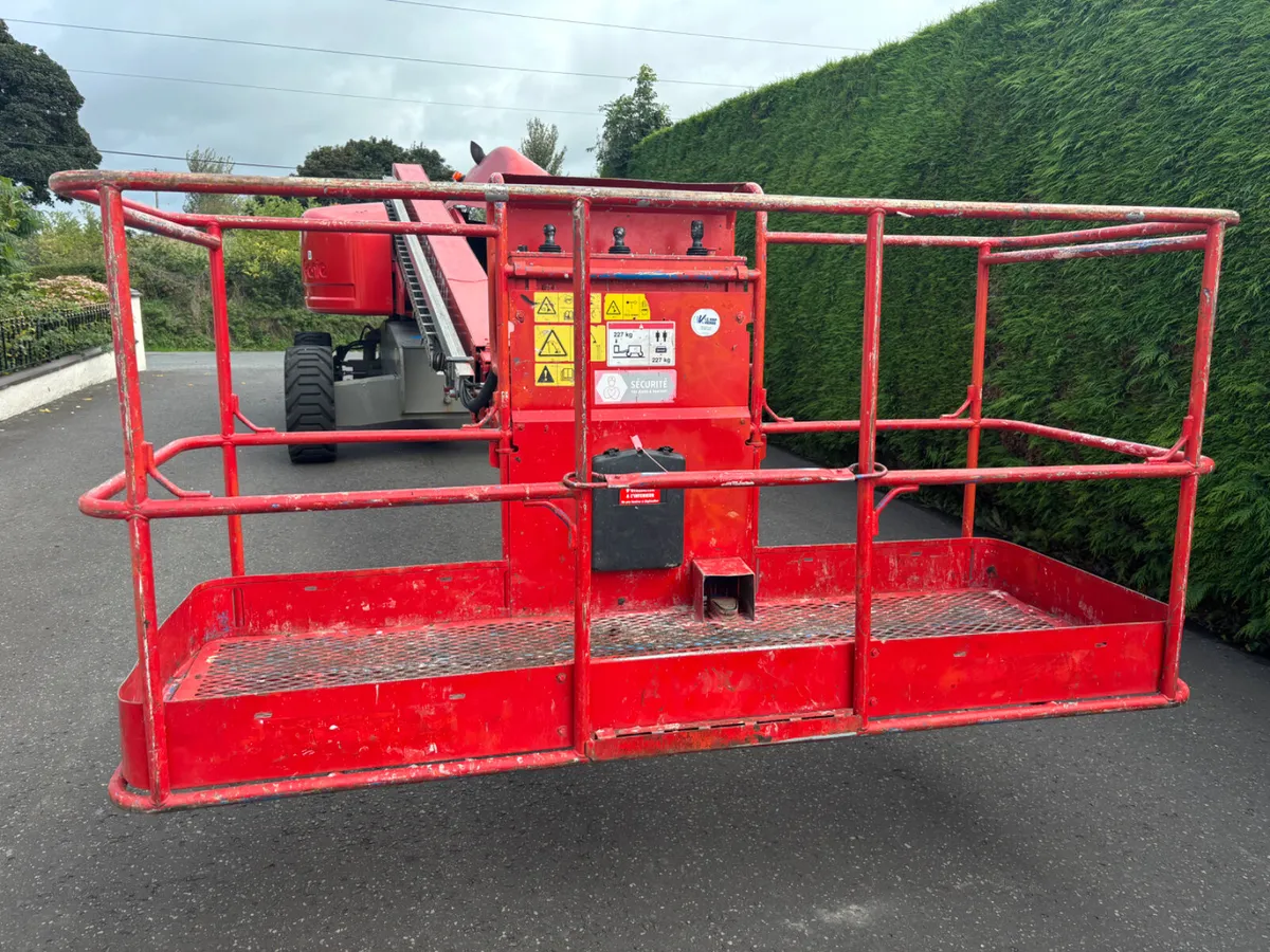 Genie S65 Boomlifts - Image 2