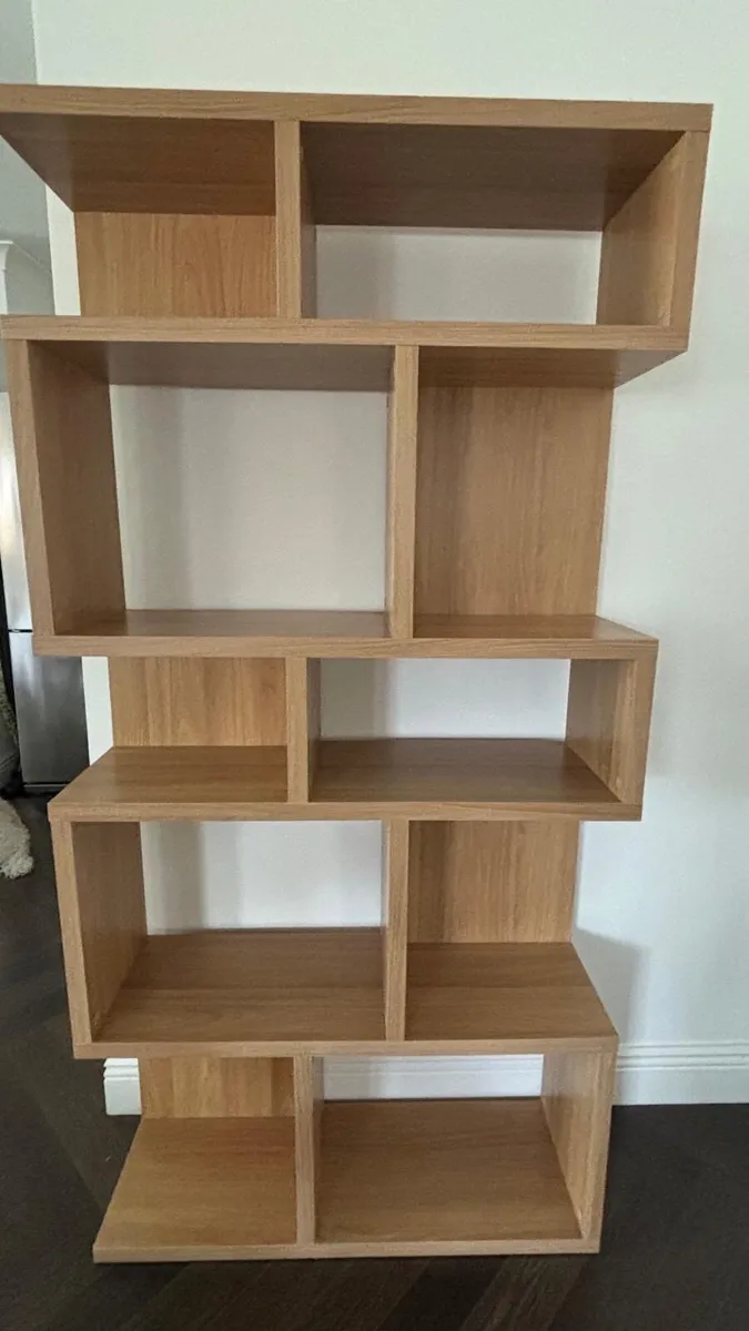 2 shelving units (35 euro each, 60 for both) - Image 3