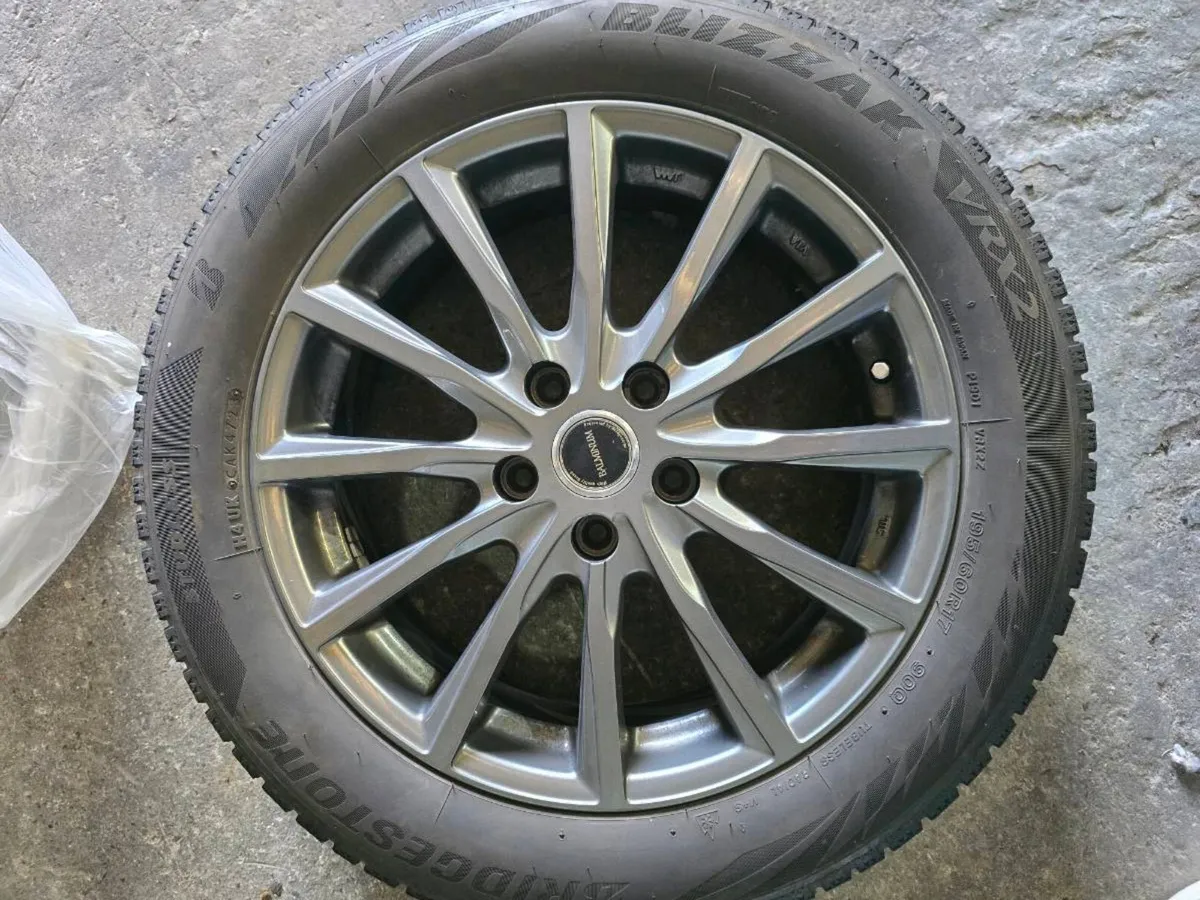 I am selling Alloy Wheels Orginal and Local - Image 1