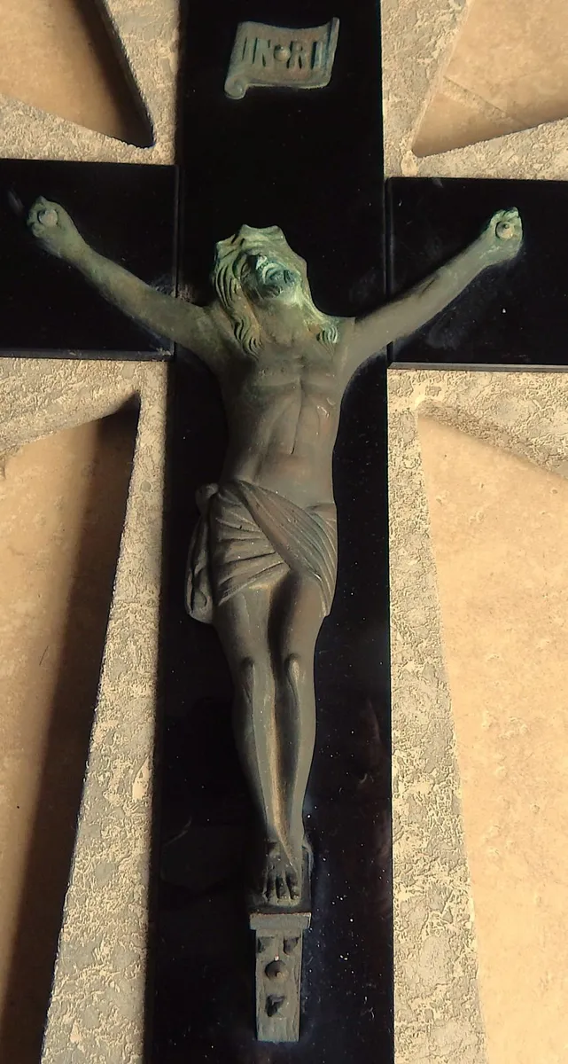 Large Wall Hanging Crucifix in Stone &  Marble - Image 2
