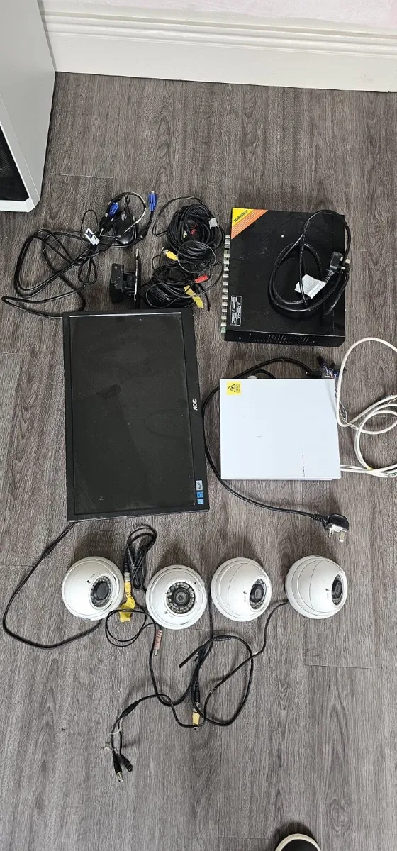 Complete CCTV Security System – 4 Cameras, DVR & M