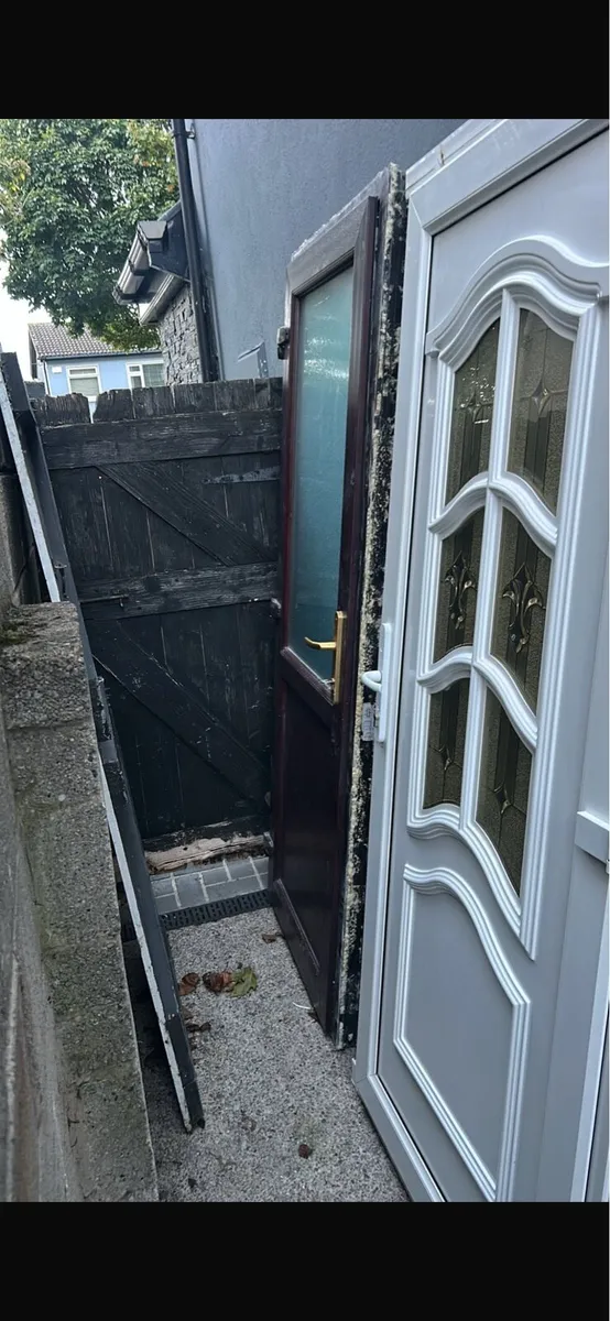 ✳️ 2x TOP QUALITY UPVC DOORS FOR SALE
