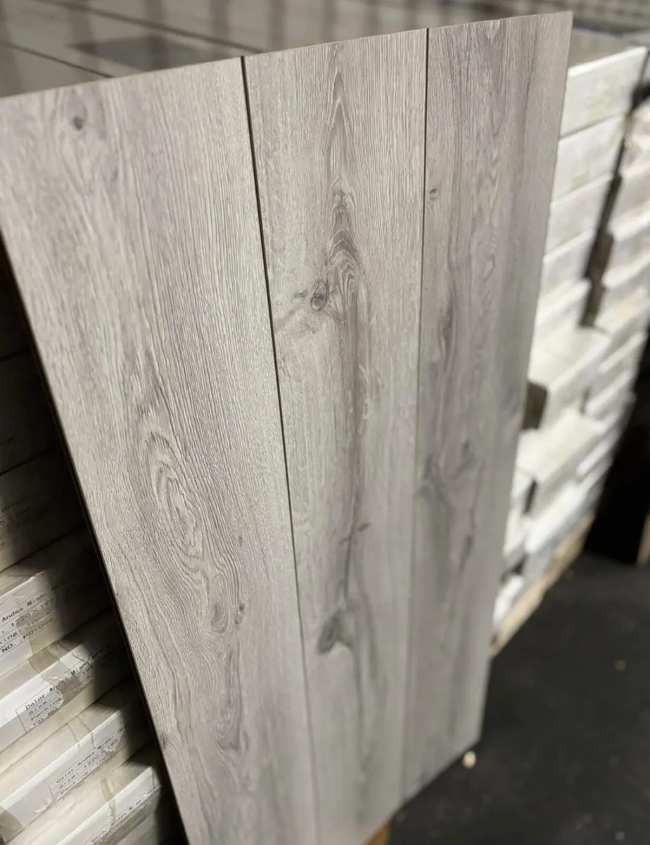 Brand new laminated flooring now available - Image 4