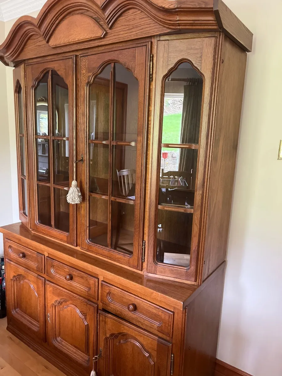 Oak cabinet - Image 2