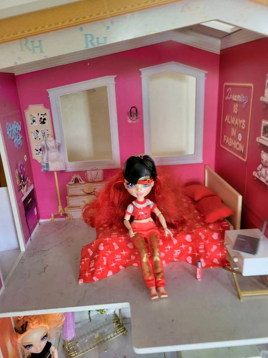Rainbow high doll house - Image 4