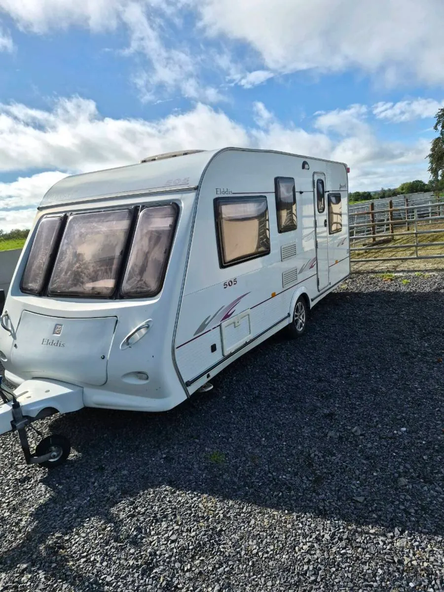 Elddis Avante 505 5 Berth Caravan - Image 1