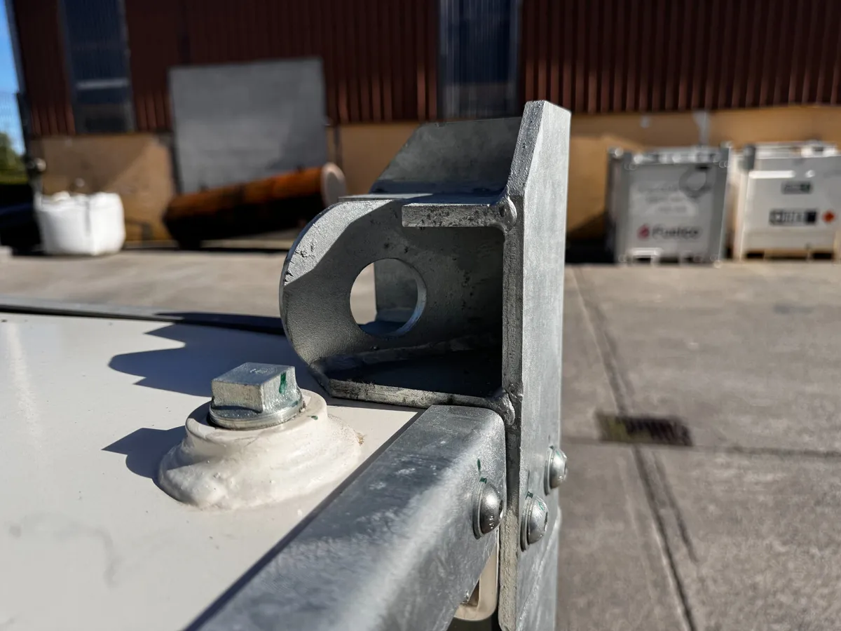 New 2850Ltr Site Spec Bunded Fuel Tank Bowser - Image 4