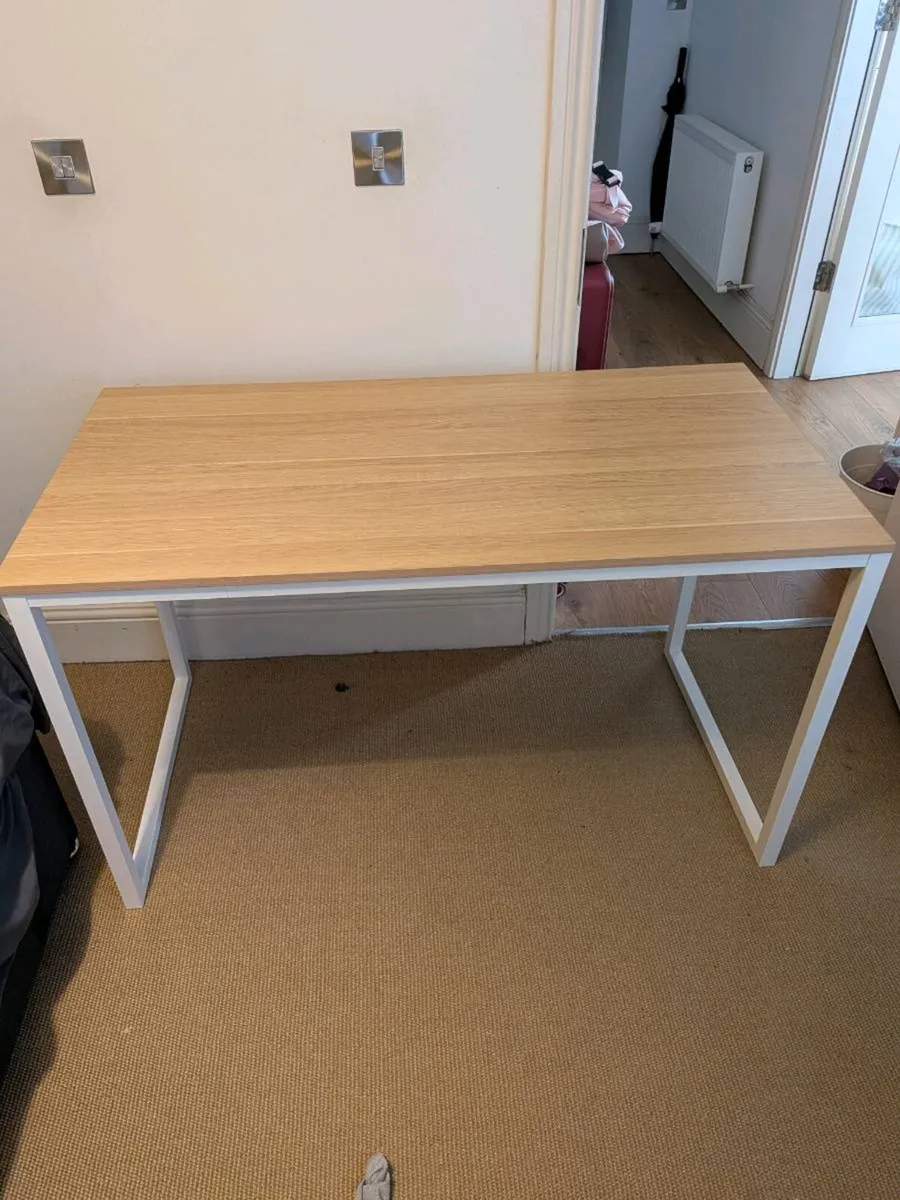 Desk - Image 2