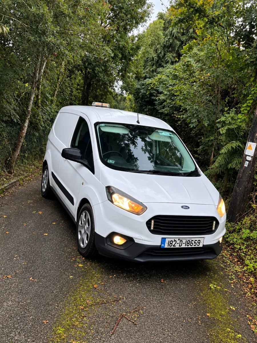 Ford Transit Courier - Image 1