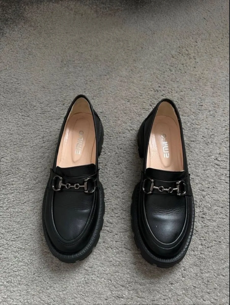 Women’s black loafers genuine leather UK 7,5 - Image 1