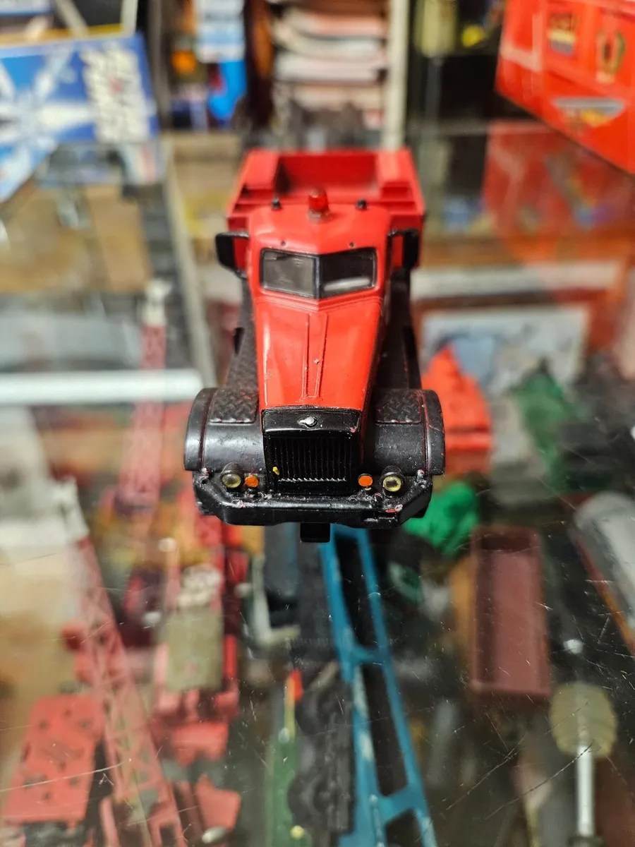 Corgi Diamond T Texaco Truck 1.50 - Image 2
