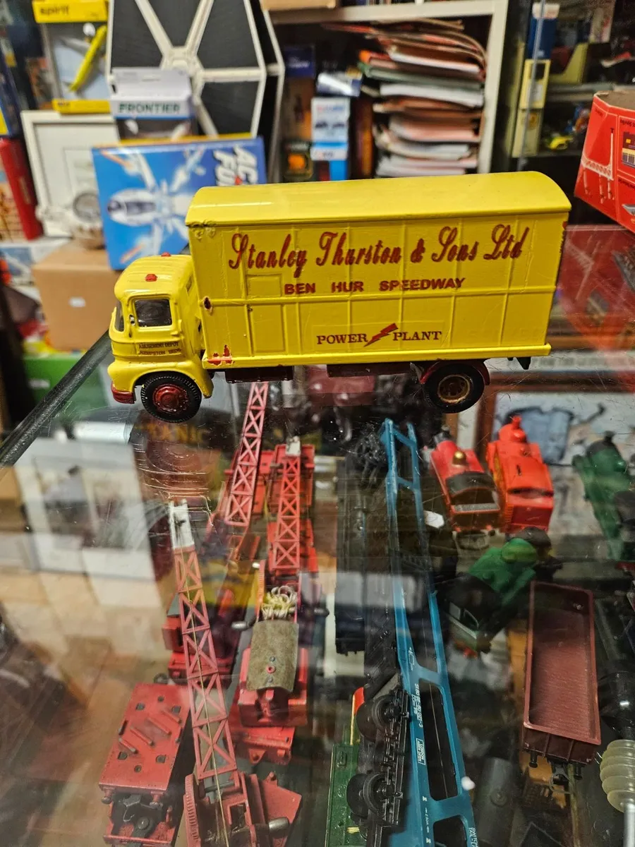 Corgi Circus Fair Ground Code3 Truck 1.50 - Image 3