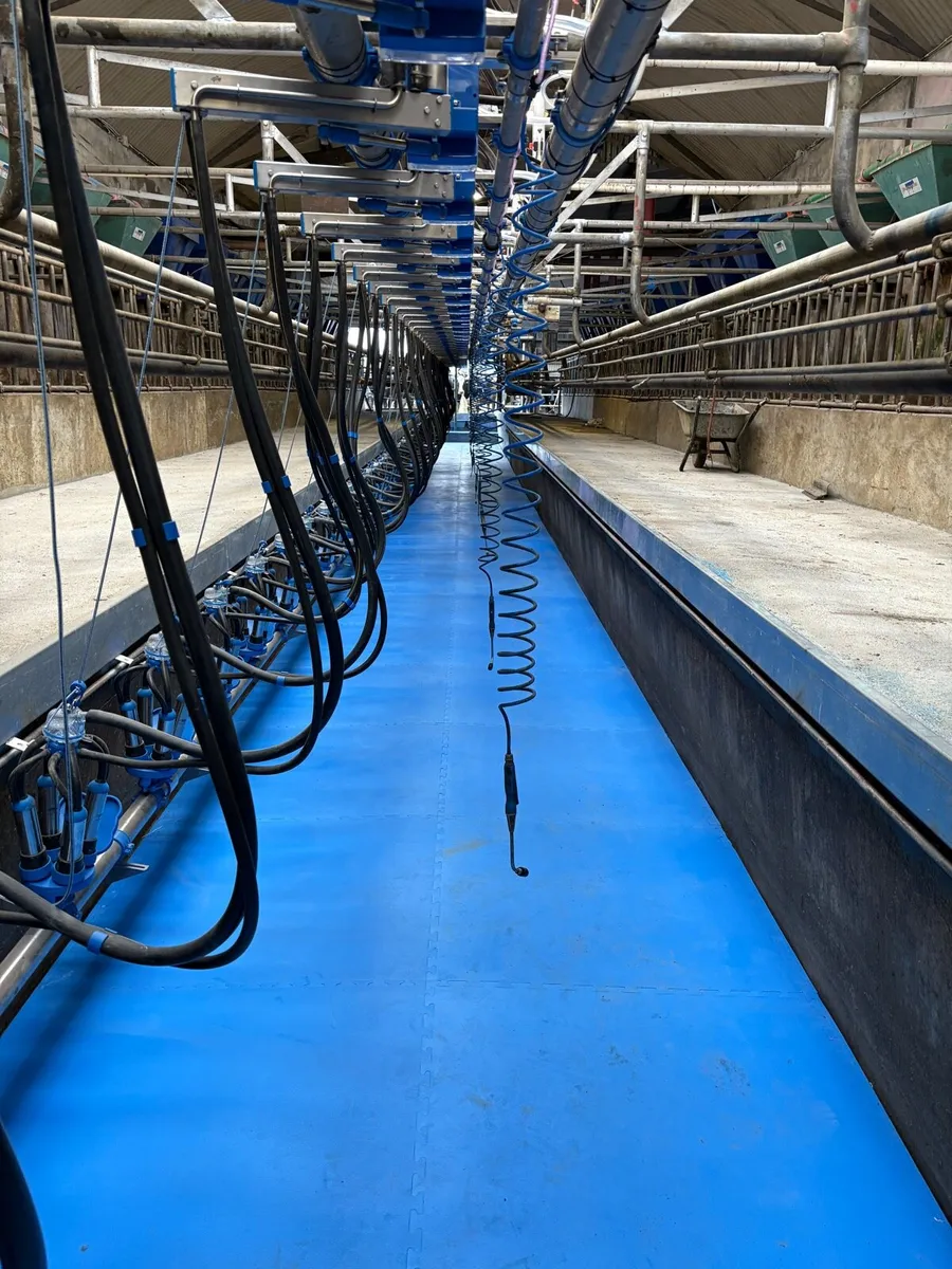 Parlour Pit Mats - Image 1